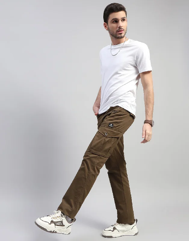 Men Brown Solid Regular Fit Cargo