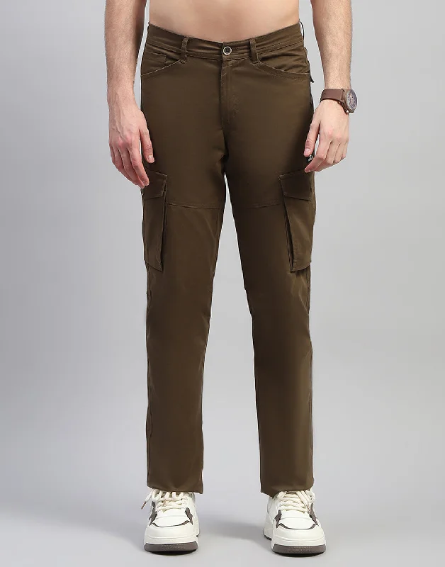 Men Brown Solid Regular Fit Cargo