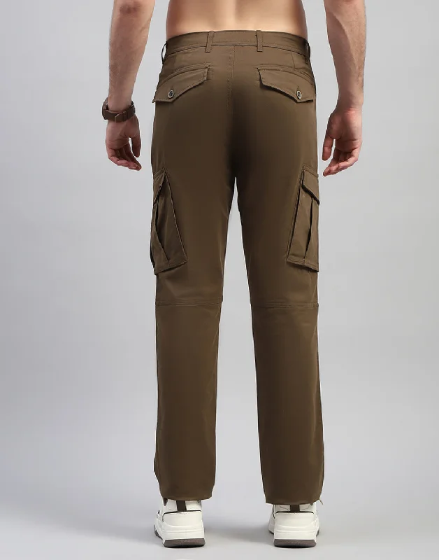 Men Brown Solid Regular Fit Cargo