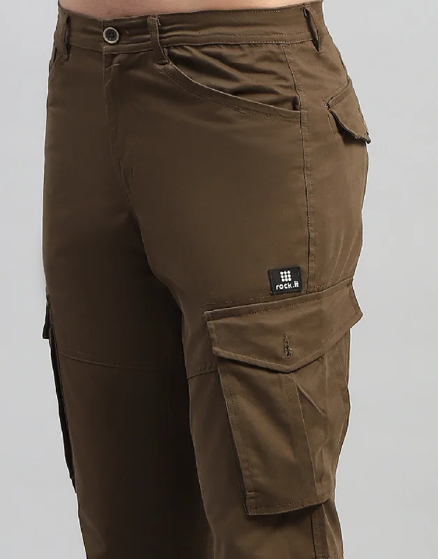 Men Brown Solid Regular Fit Cargo