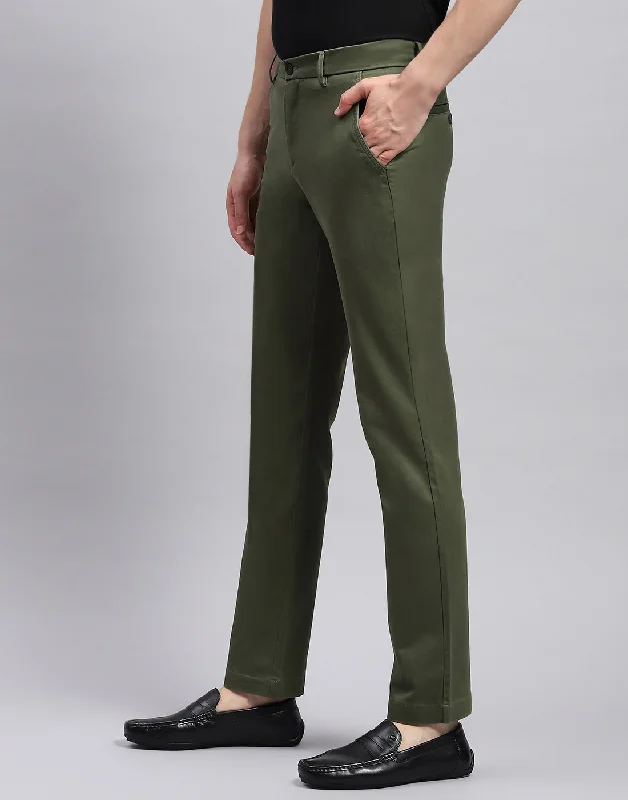 Men Olive Solid Regular Fit Trouser