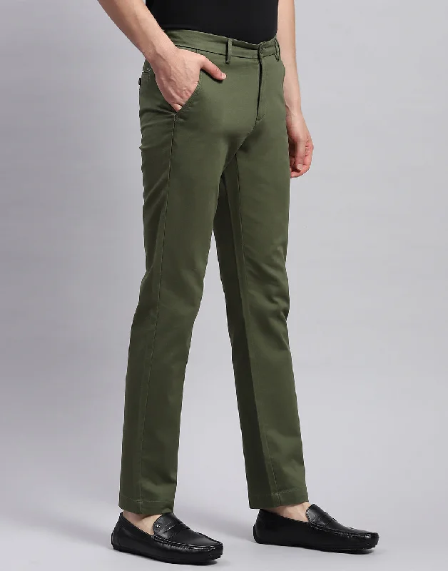 Men Olive Solid Regular Fit Trouser