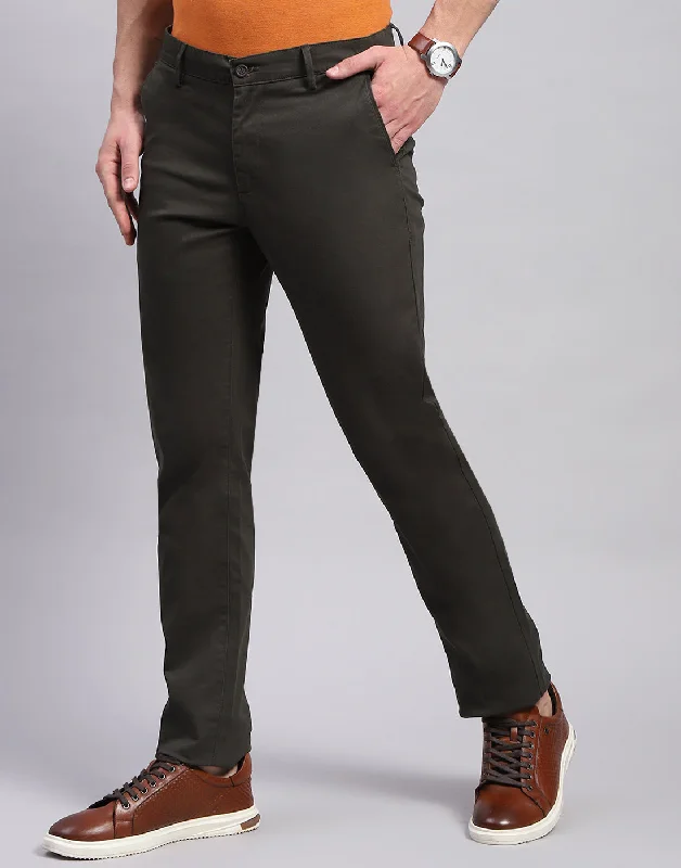 Men Olive Solid Regular Fit Trouser