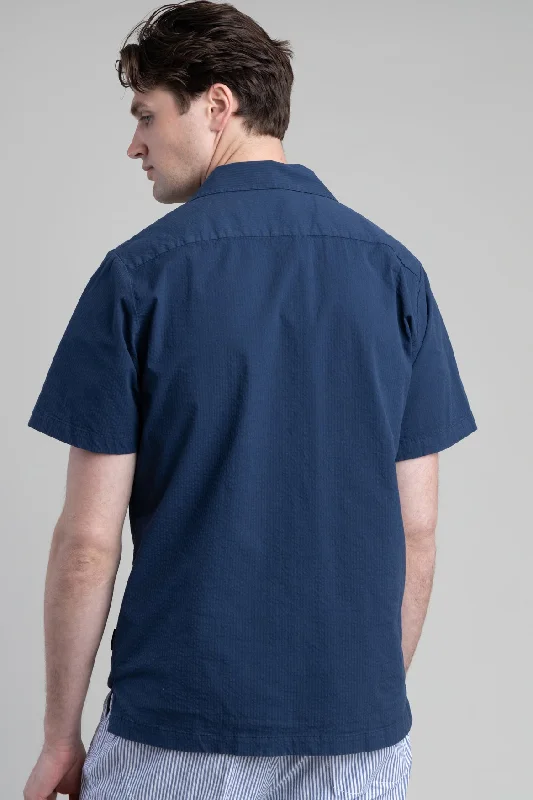 Short-Sleeve Seersucker Kent Collar