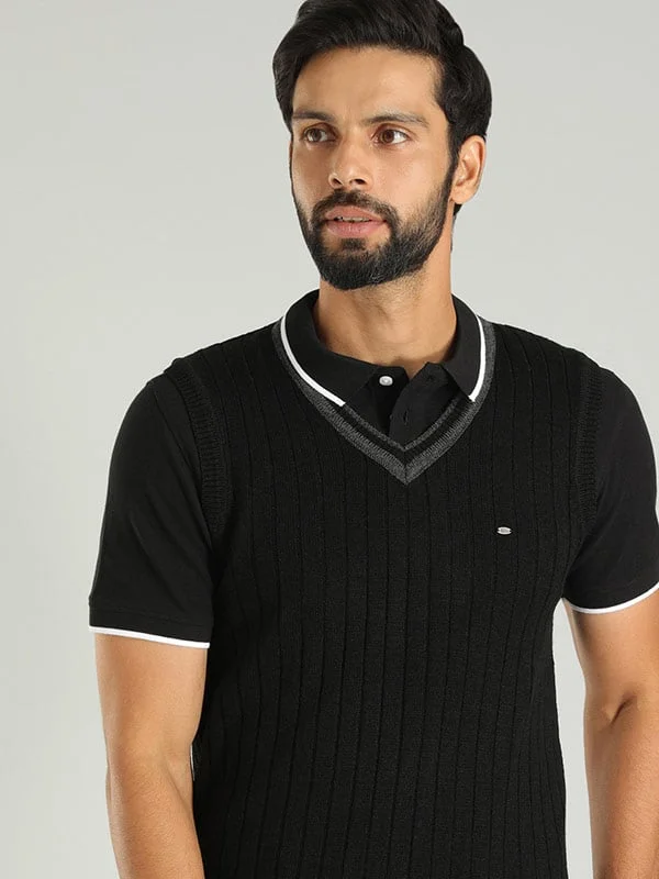 Men Solid Sleeveless Vest Sweater